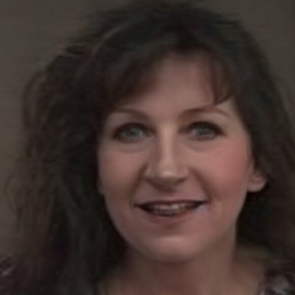 Meet your Posher, Louise - Picture 1 of 1